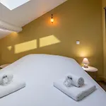 Des Cygnes Pres Du Marina Grand Port * إيكس ليه با